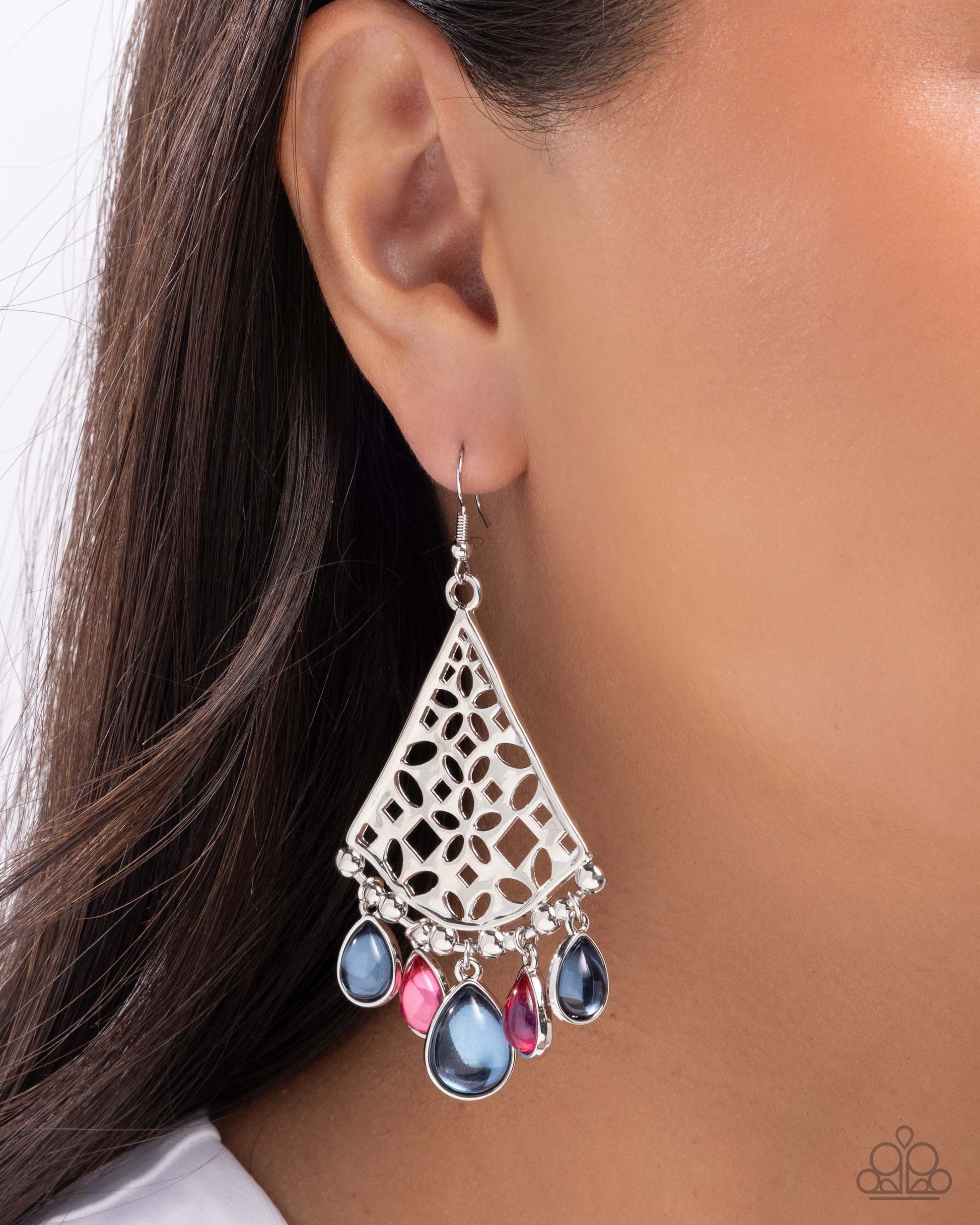 Woven Weekend - Paparazzi Earring Image