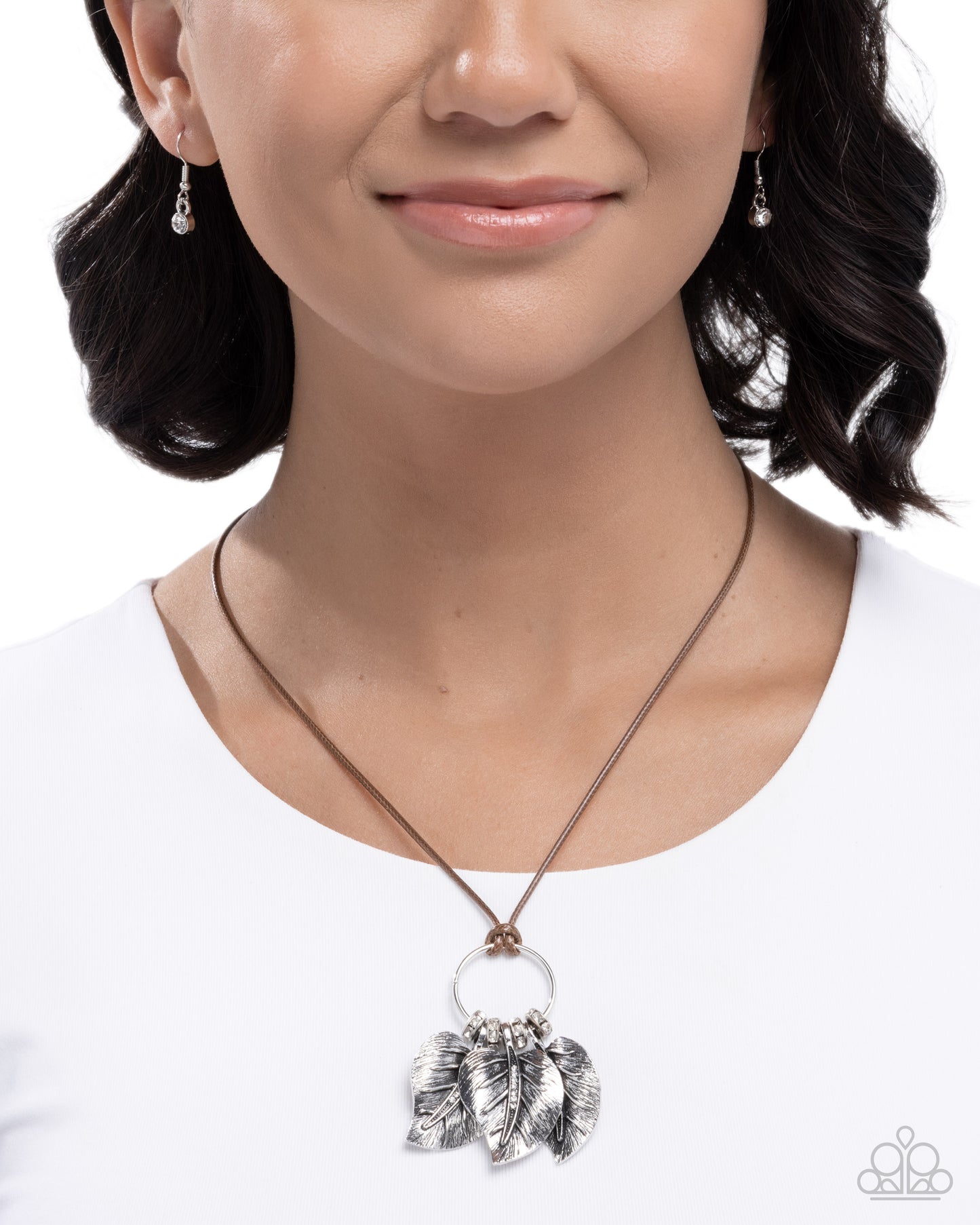 Loaded with Leaves - Paparazzi Necklace Image