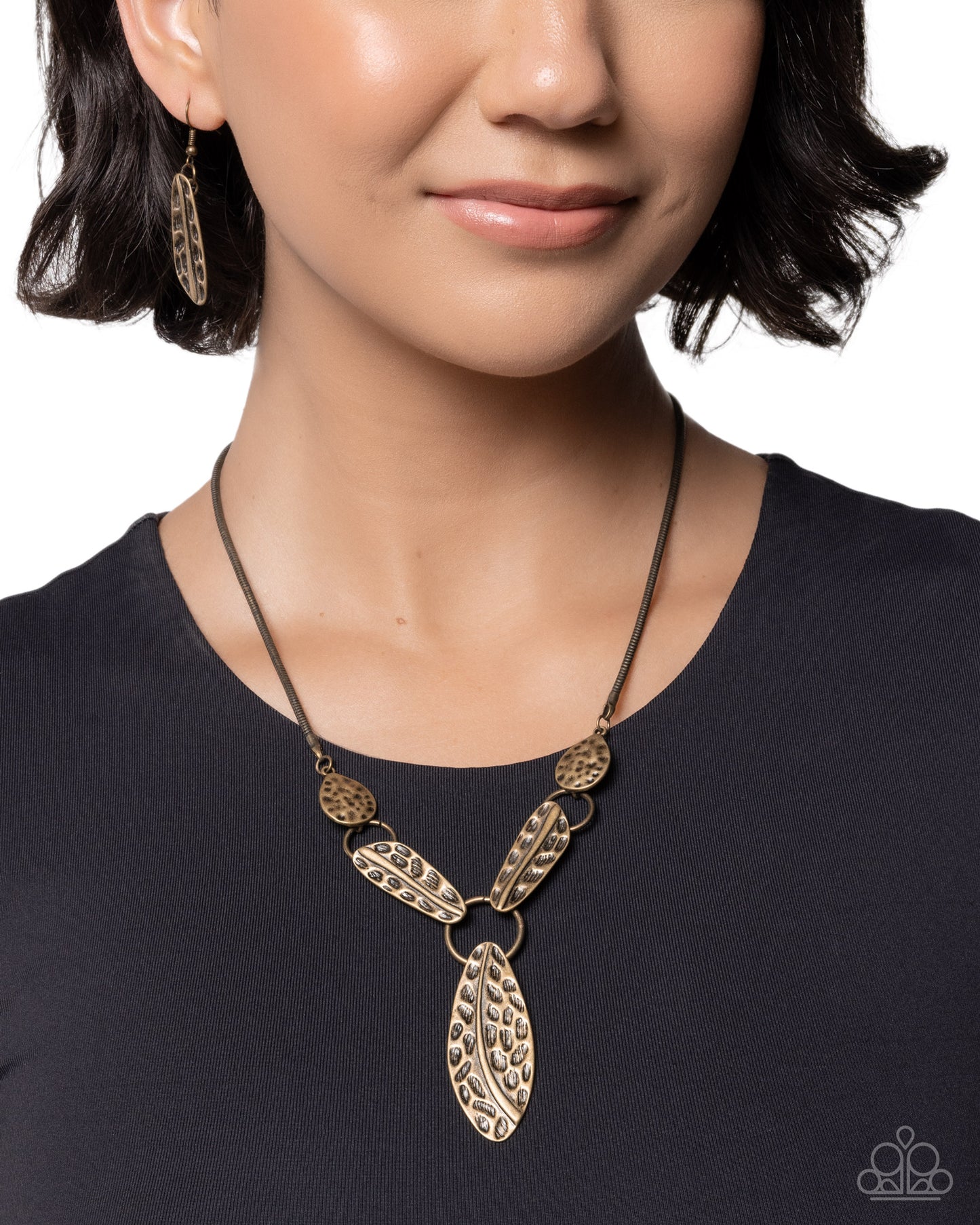 Handcrafted Hierarchy - Paparazzi Necklace Image