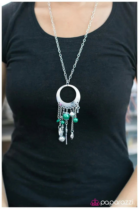 Paparazzi Necklace ~ Key Player - Green