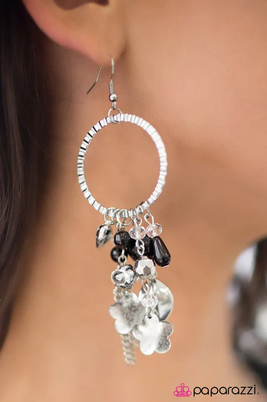 Paparazzi Earring ~ Little Things Mean A Lot - Black