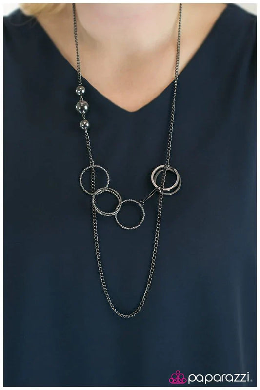 Paparazzi Necklace ~ Expressionist - Black