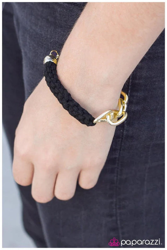 Paparazzi Bracelet ~ Crawling With Confidence - Black