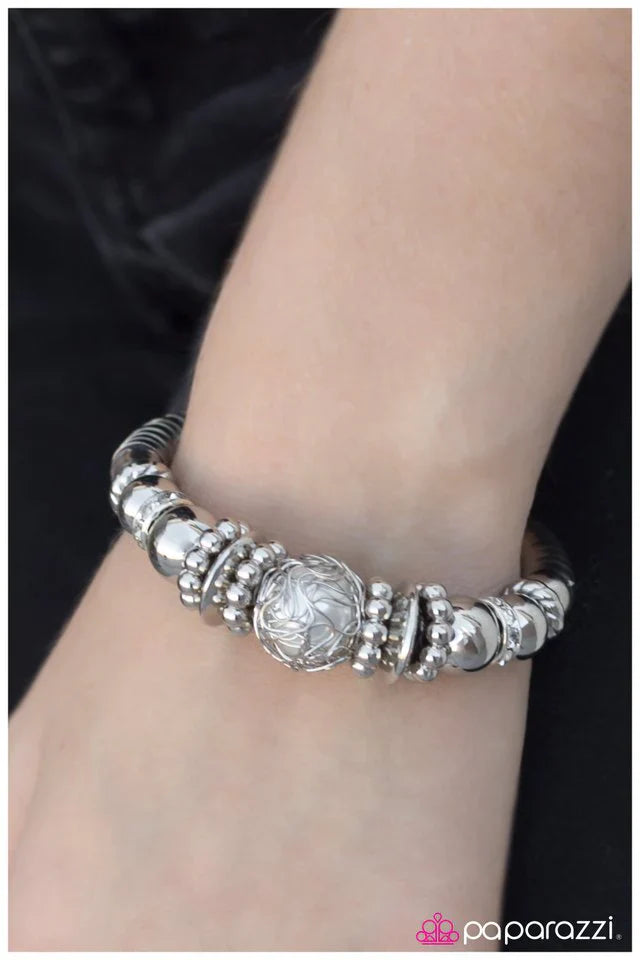 Paparazzi Bracelet ~ Let Your Guard Down - White