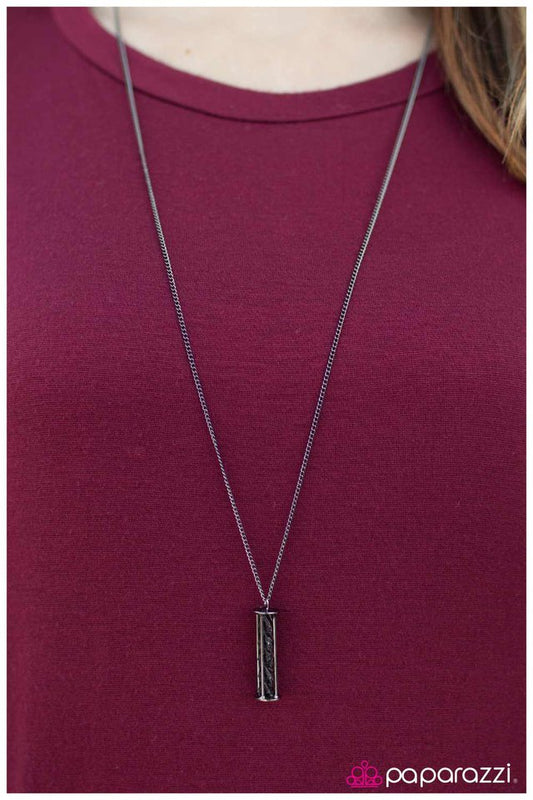 Paparazzi Necklace ~ Awestruck - Black