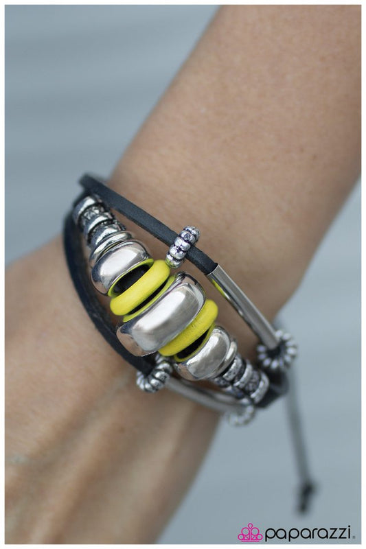 Paparazzi Bracelet ~ Be BRIGHT Back - Black