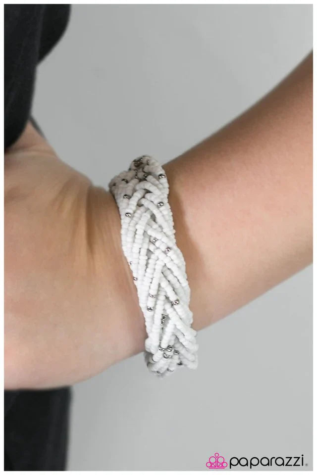 Paparazzi Bracelet ~ The BEAD of Light - White