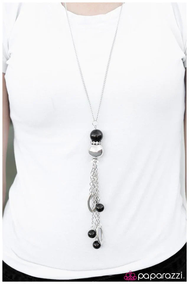 Paparazzi Necklace ~ Leave Them Wanting More - Black