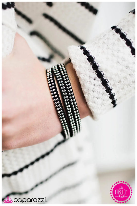 Paparazzi Bracelet ~ I Dont Do Duets  - Black