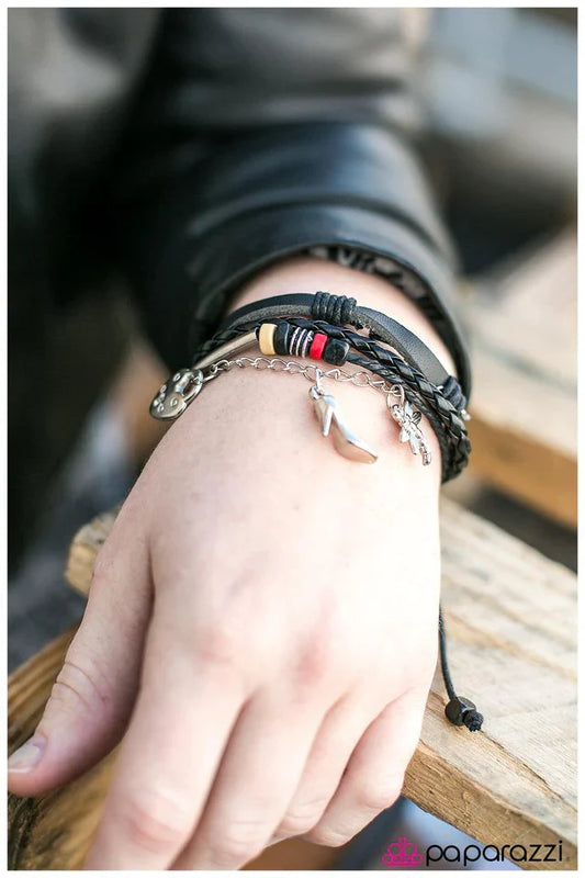 Paparazzi Bracelet ~ Hey, Hot Stuff - Black