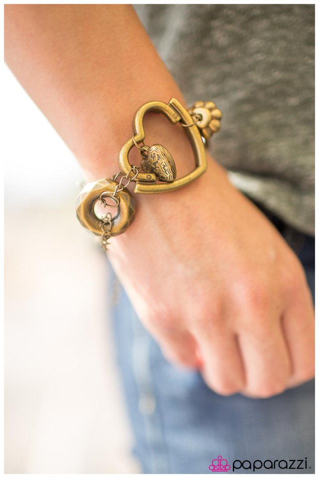 Paparazzi Bracelet ~ Have A Heart - Brass