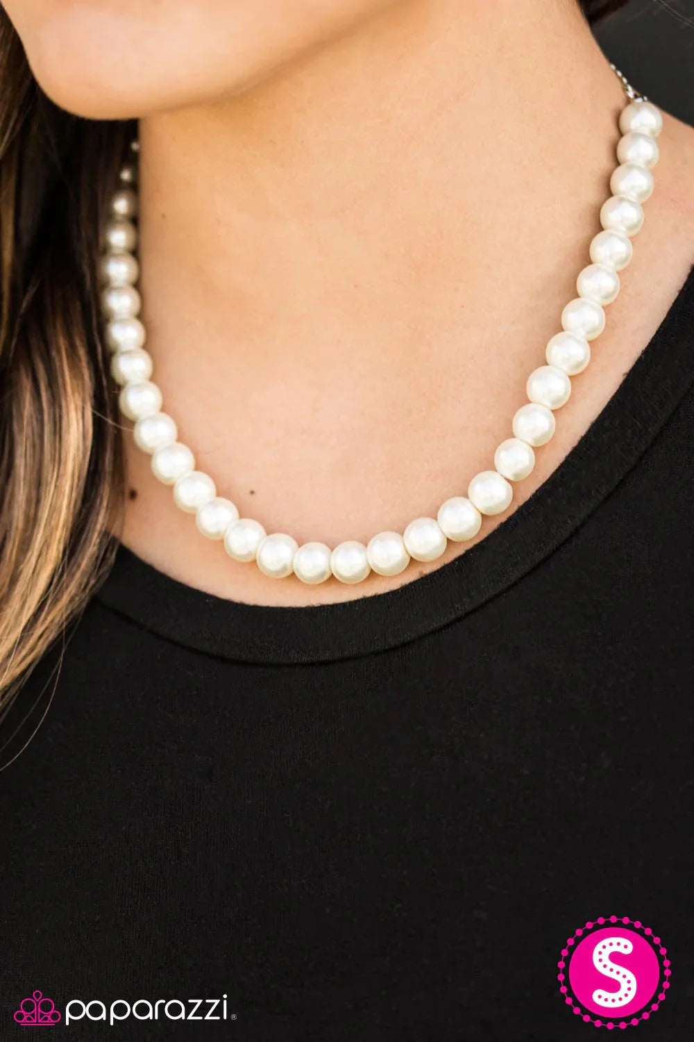 Paparazzi Necklace ~ Not Your Mamas Pearls - White