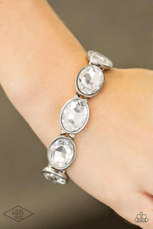 Paparazzi Bracelet ~ DIVA In Disguise - White