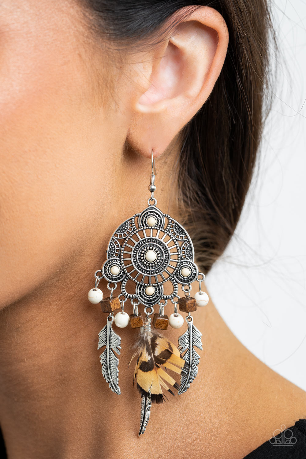 Paparazzi Earring ~ Desert Plains - White