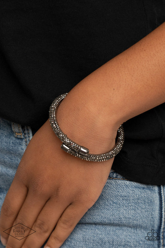 Paparazzi Bracelet ~ Stageworthy Sparkle - Black