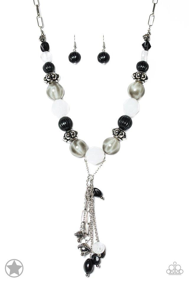 Paparazzi Necklace ~ Break A Leg!