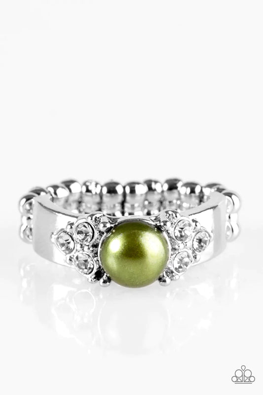 Paparazzi Ring ~ The Front Runner - Green