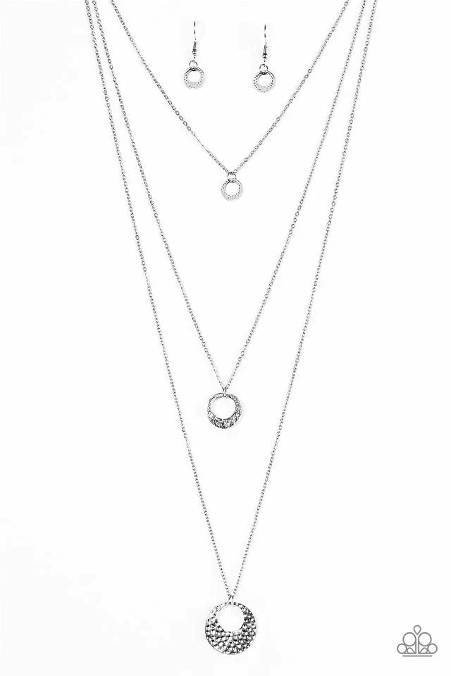 Paparazzi Necklace ~ Grandiose Glamour - White