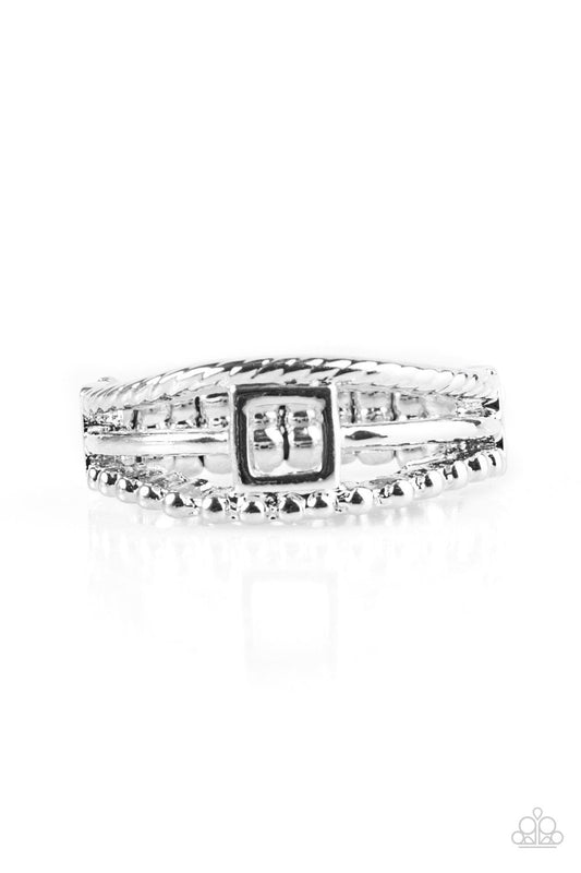 Paparazzi Ring ~ A Square Deal - Silver