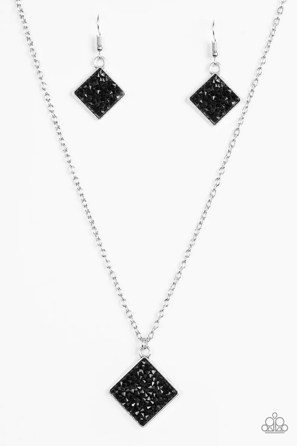 Paparazzi Necklace ~ Kickin Up STARDUST - Black
