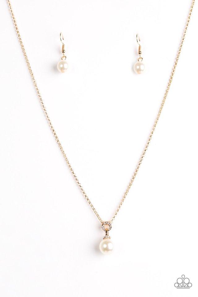 Paparazzi Necklace ~ Glamour Girl - Gold