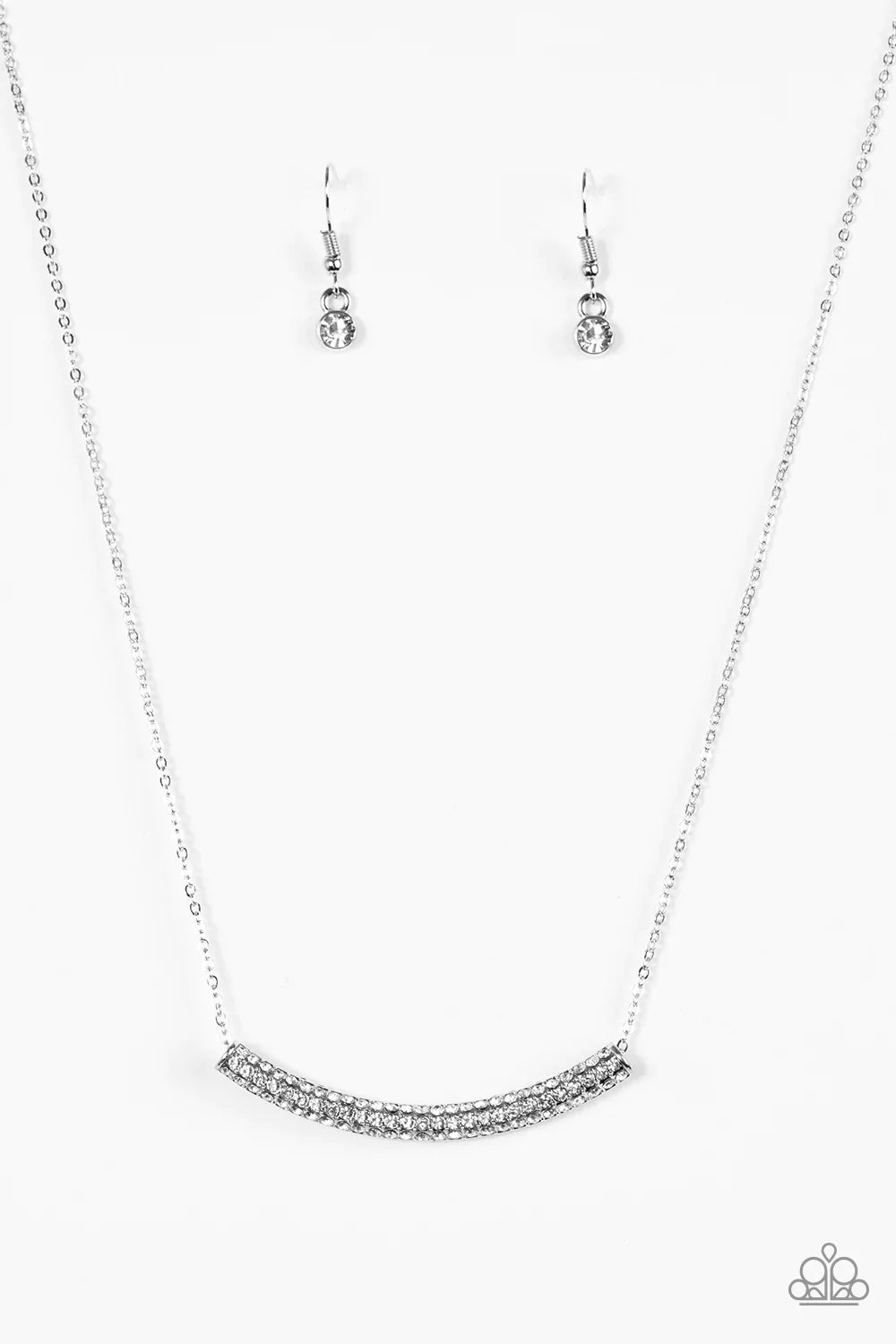 Paparazzi Necklace ~ Metro Magnificence - White