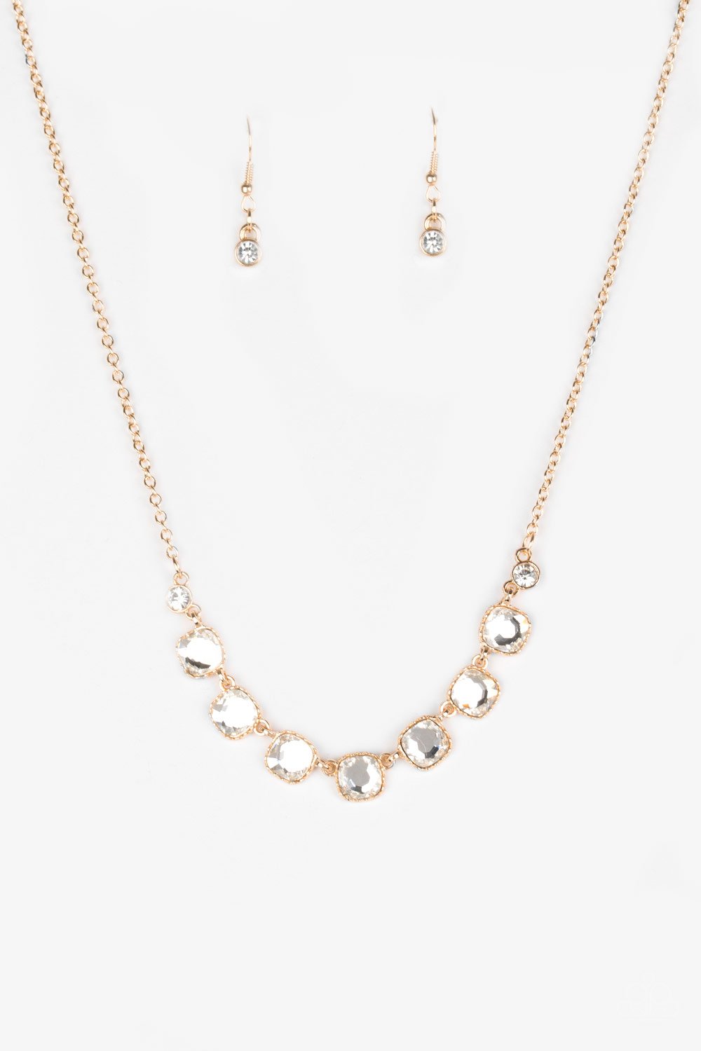 Paparazzi Necklace ~ Deluxe Luxe - Gold