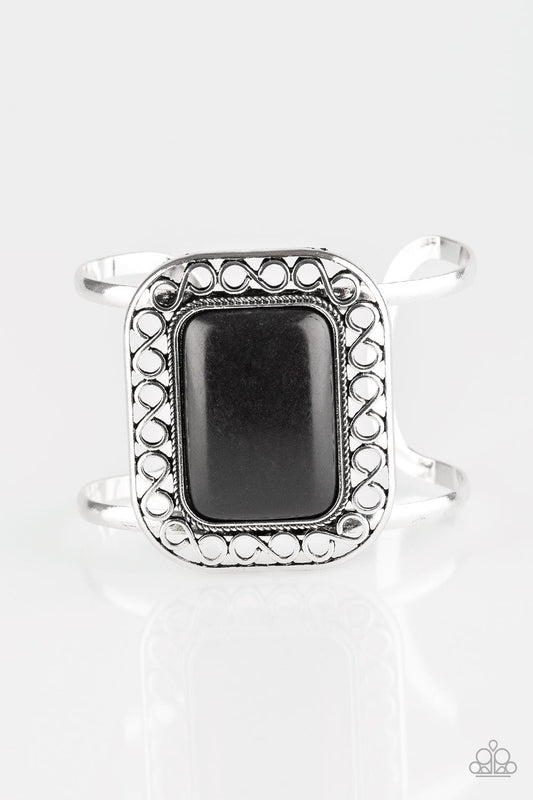 Paparazzi Bracelet ~ PLAINS and Simple - Black
