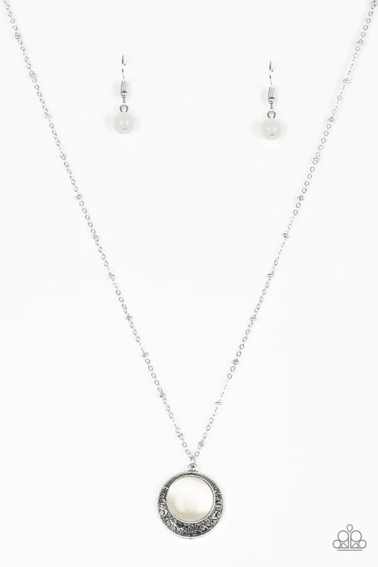 Paparazzi Necklace ~ Dream Girl Glow - White