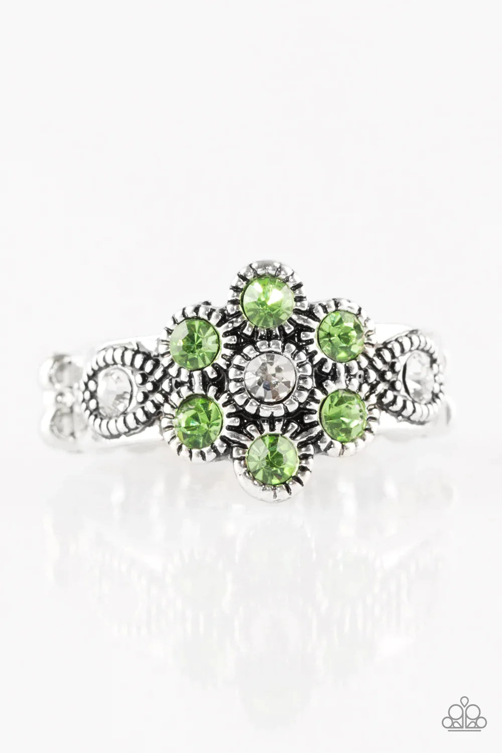 Paparazzi Ring ~ Garland Glamour - Green