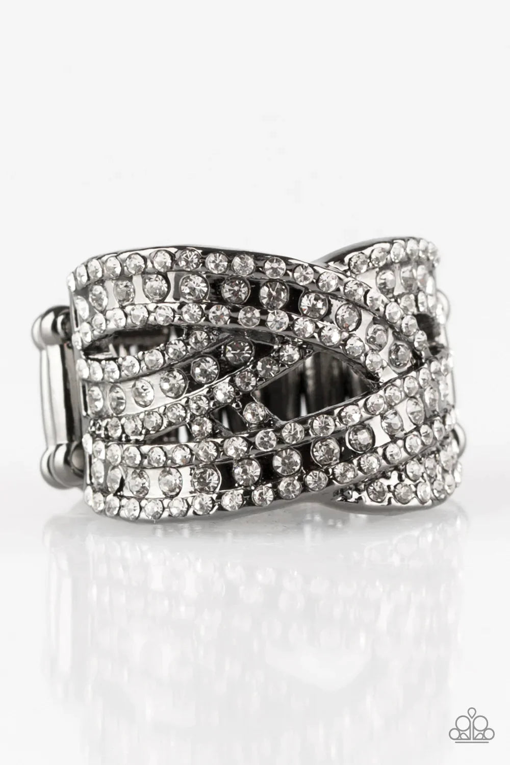 Paparazzi Ring ~ Back On The Glitter Track - Black