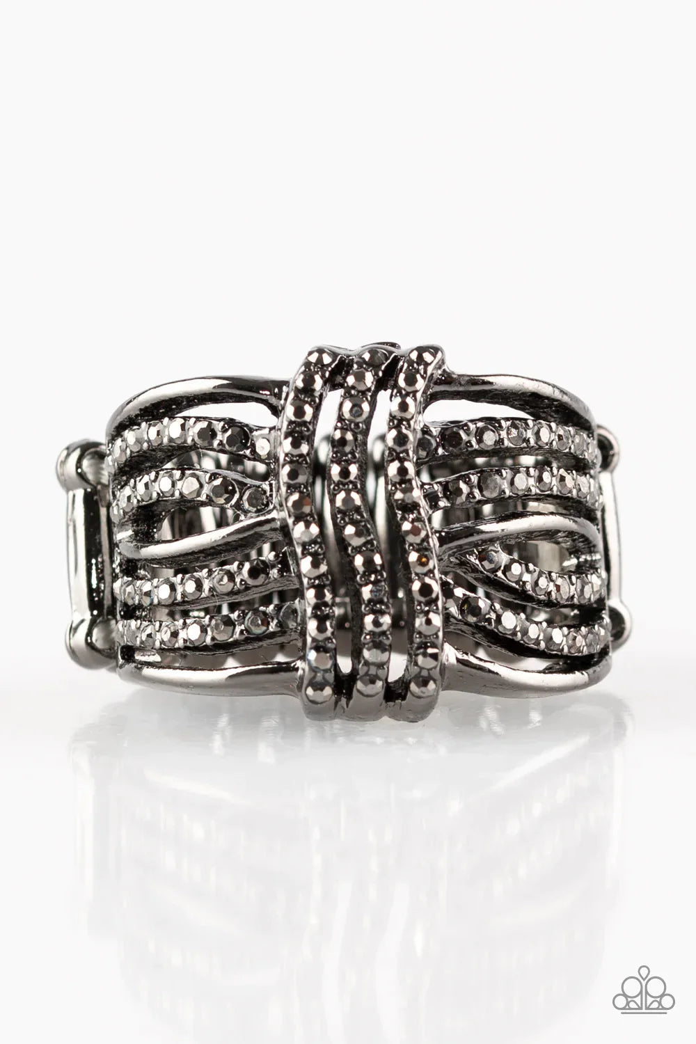 Paparazzi Ring ~ Showbiz Beauty - Black