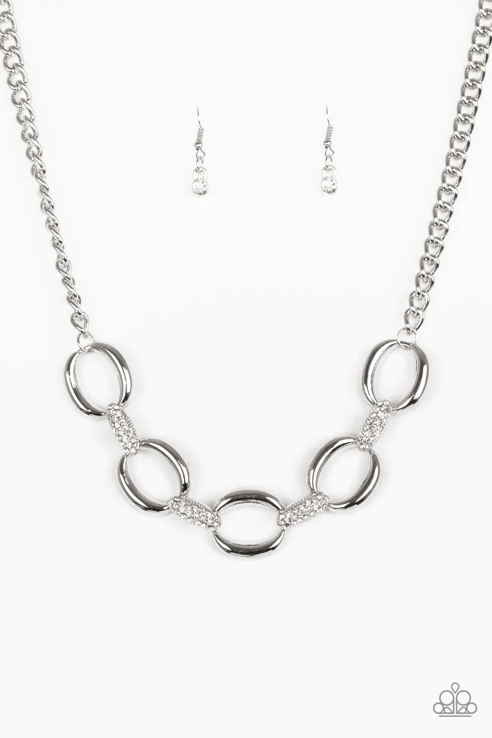 Paparazzi Necklace ~ Boss Boulevard - White