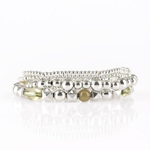 Paparazzi Bracelet ~ Babe-alicious - Green