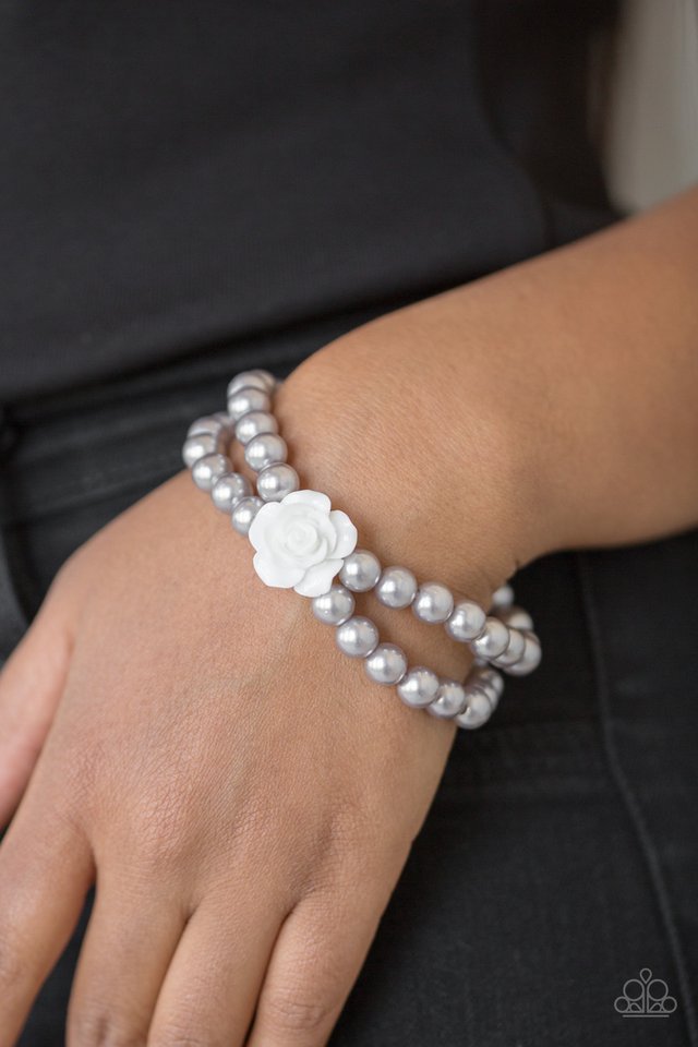 Posh and Posy - Silver - Paparazzi Bracelet Image