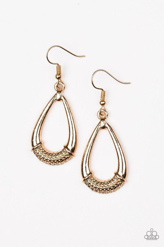 Paparazzi Earring ~ Trending Texture - Gold