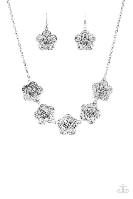 Garden Groove - Silver - Paparazzi Necklace Image