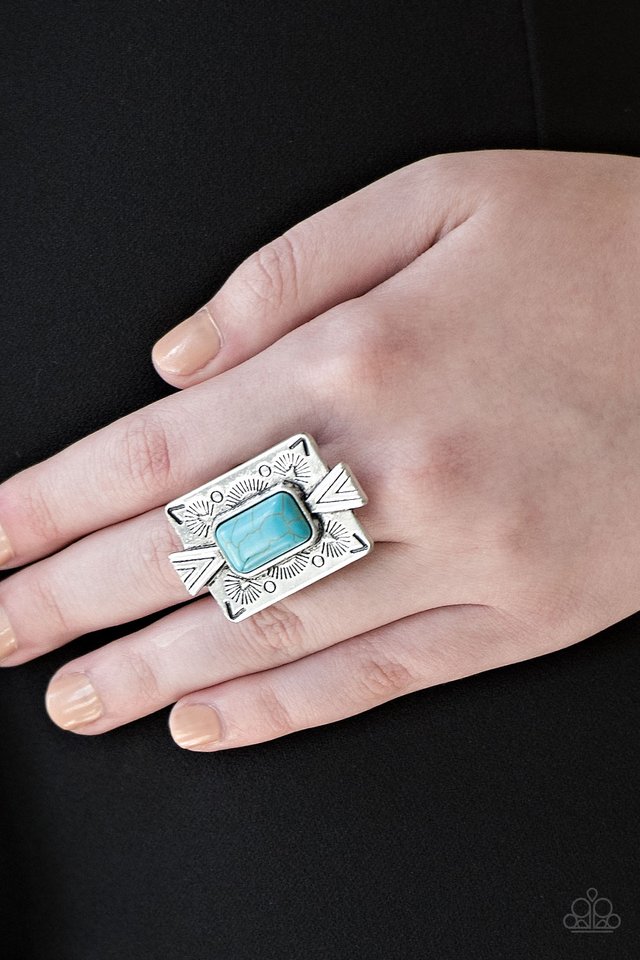 Stone Cold Couture - Blue - Paparazzi Ring Image