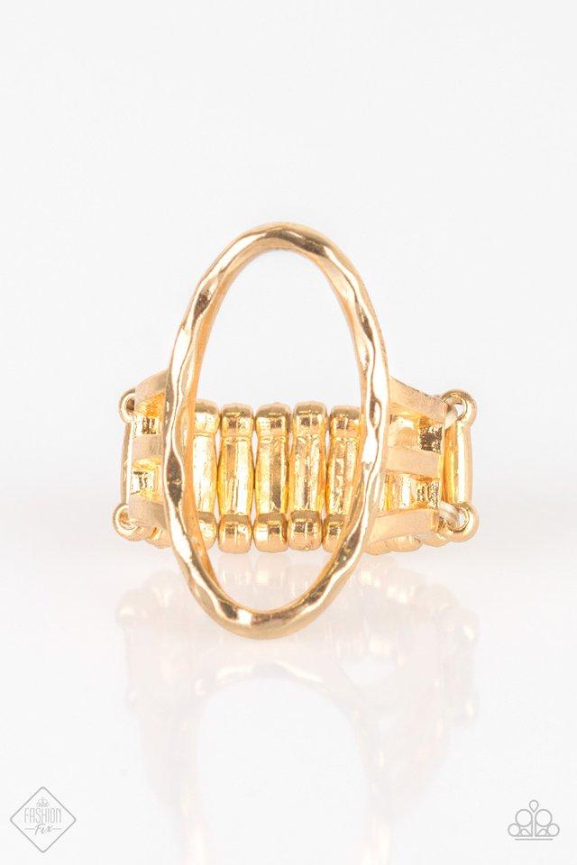 Paparazzi Ring ~ Center Chic