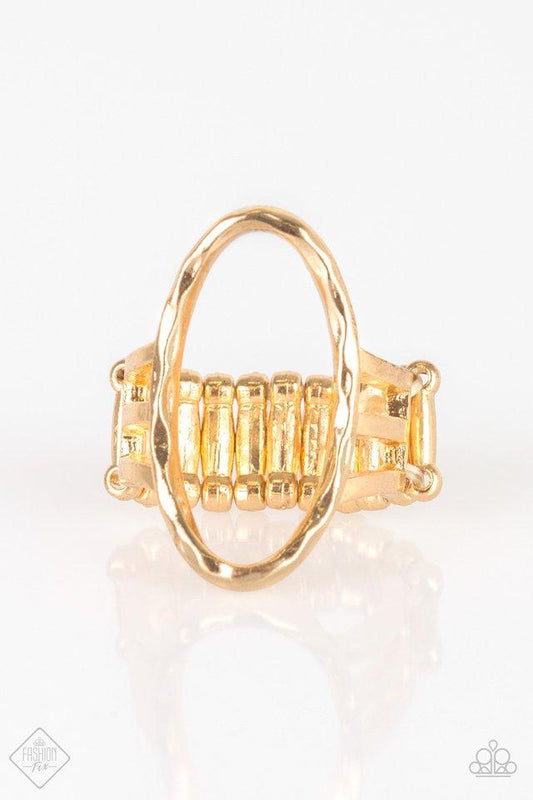 Paparazzi Ring ~ Center Chic