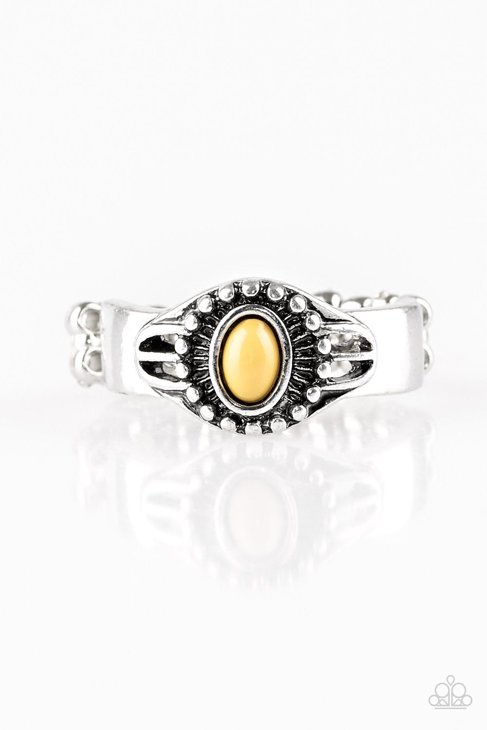 Paparazzi Ring ~ Right On TREK - Yellow