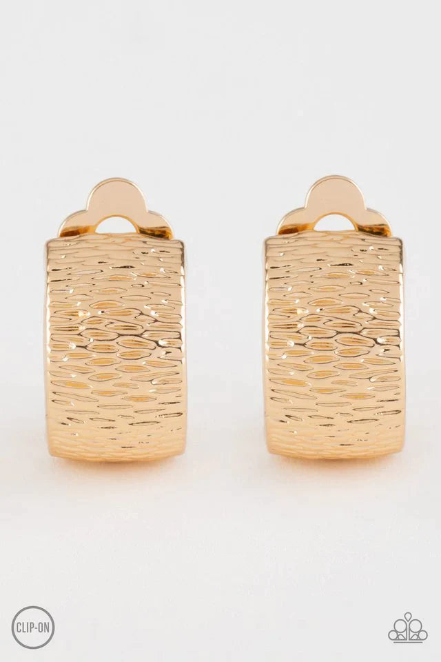 Paparazzi Earring ~ Cirque Du Couture - Gold