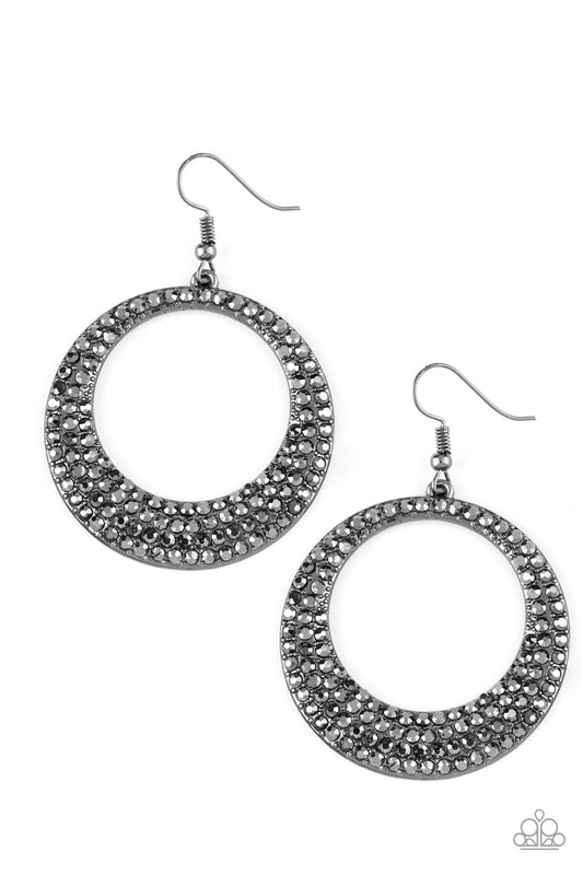 Paparazzi Earring ~ Very Victorious - Black