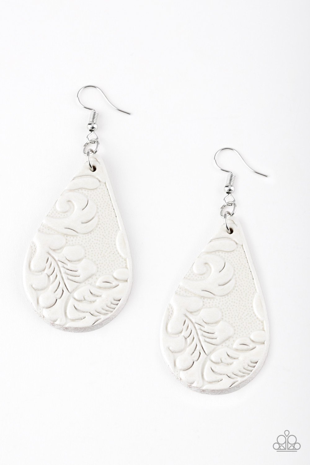 Paparazzi Earring ~ Feelin Groovy - White