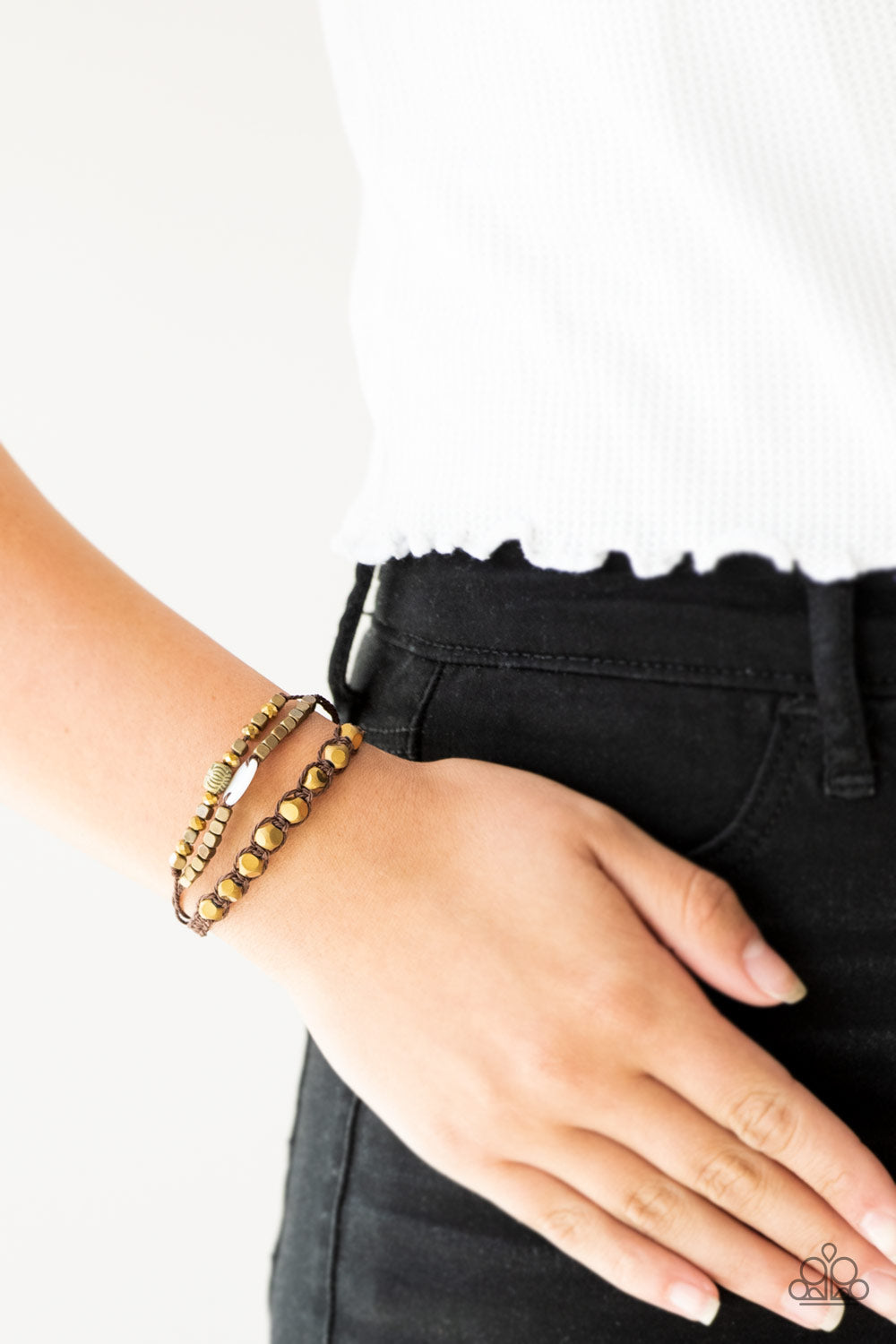 Paparazzi Bracelet ~ Trendy Tourist - Brass