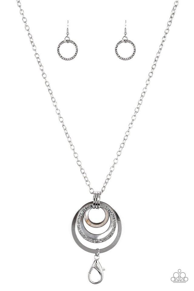 Paparazzi Necklace ~ Coast Coasting - Silver