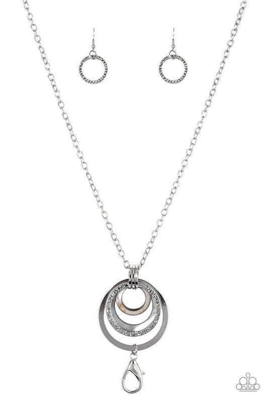 Paparazzi Necklace ~ Coast Coasting - Silver