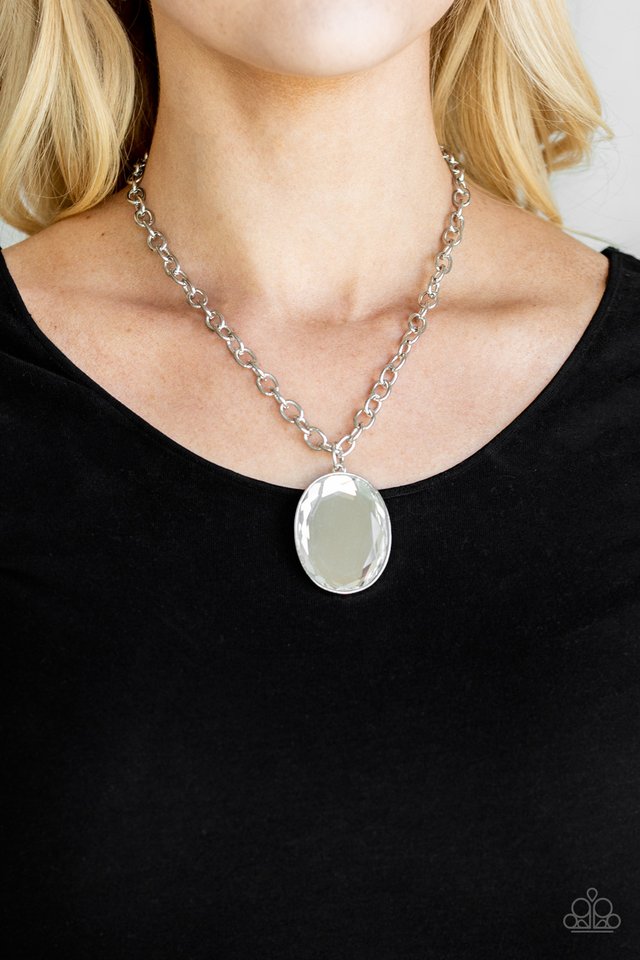 Light As HEIR - White - Paparazzi Necklace Image