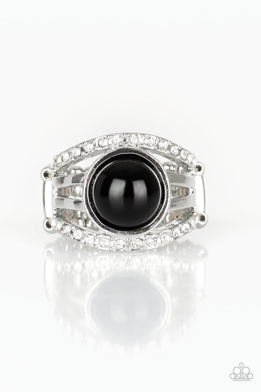 A Big Break - Black - Paparazzi Ring Image