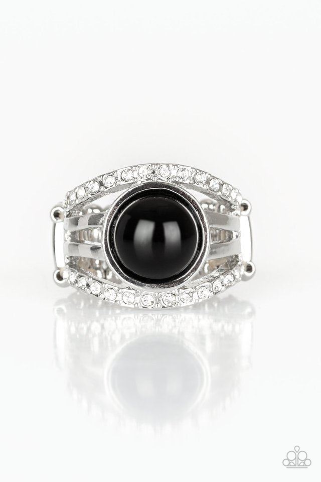 A Big Break - Black - Paparazzi Ring Image